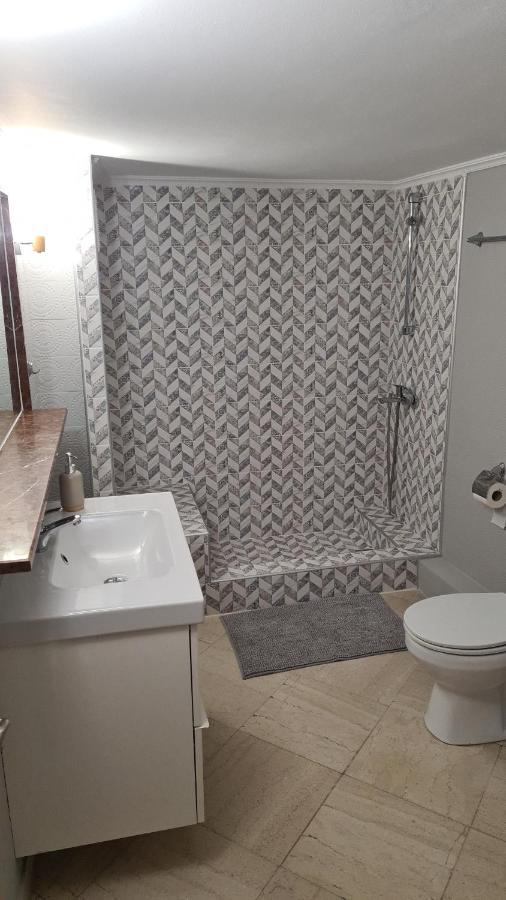 Center Point Thessaloniki Apartment Ngoại thất bức ảnh