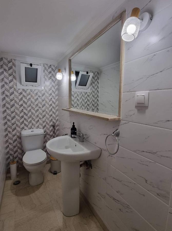 Center Point Thessaloniki Apartment Ngoại thất bức ảnh